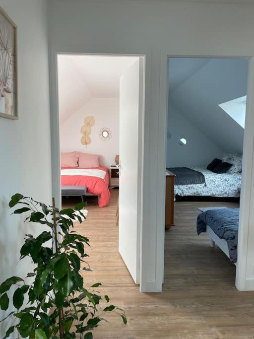 Appartement Cosy Sous Les Toits Lion sur Mer Bagian luar foto